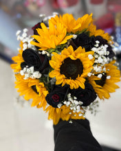 Load image into Gallery viewer, Sunflower And roses lover
