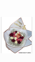 Load image into Gallery viewer, 18 Roses bouquet
