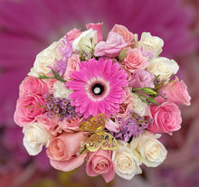Load image into Gallery viewer, Round boxes with flowers
