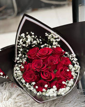 Load image into Gallery viewer, 1 dozen roses wrapped bouquets
