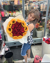 Load image into Gallery viewer, Sweet Surprises Bouquet
