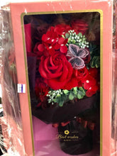 Load image into Gallery viewer, Flowers bouquet made of soap roses
