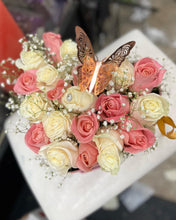Load image into Gallery viewer, Rose Glam Arrangement
