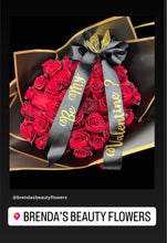 Load image into Gallery viewer, 3 dozen roses bouquet

