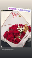 Load image into Gallery viewer, 1 dozen roses wrapped bouquets
